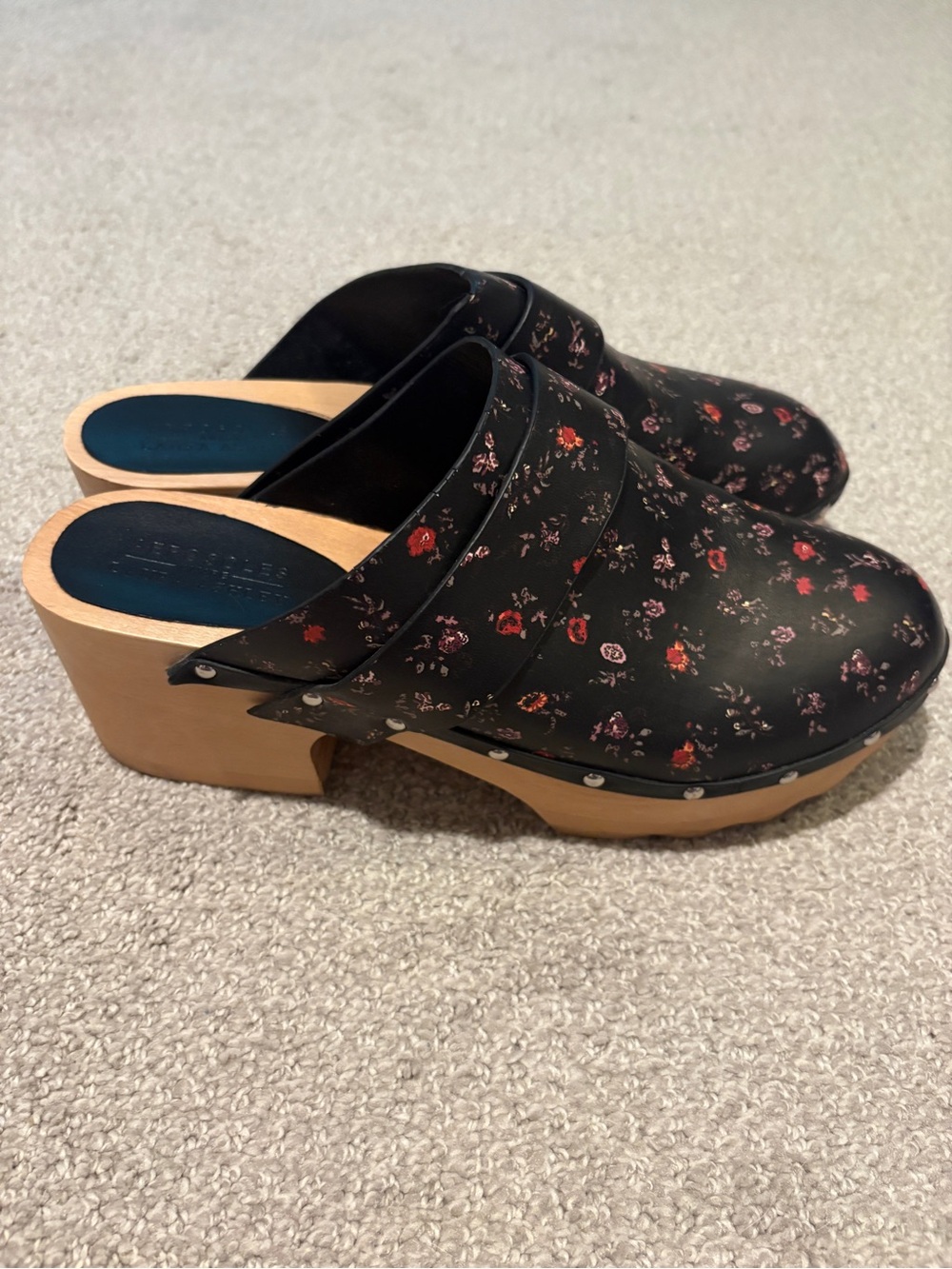 AEROSOLES x Laura Ashley clogs
